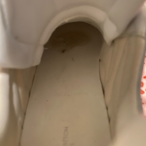 LV sneakers - Picture 10 of 10